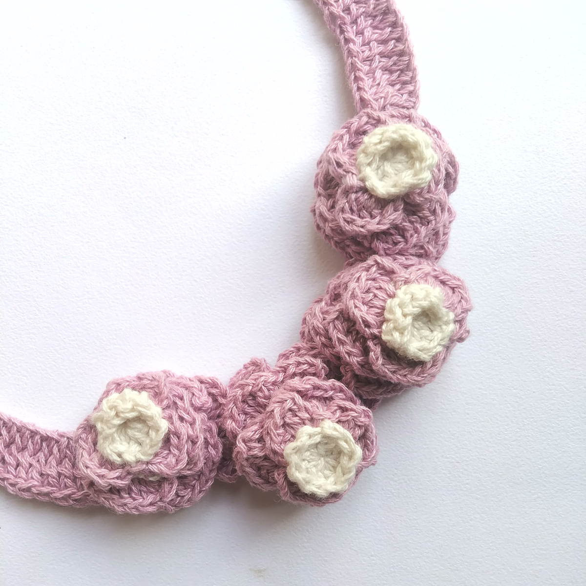 42+ Free Crochet Jewelry Patterns | AllFreeJewelryMaking.com
